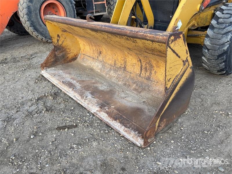 CAT 420F Ekskavatori-iekrāvēji