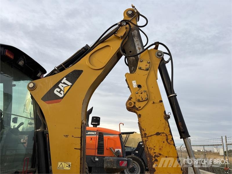 CAT 420F Ekskavatori-iekrāvēji