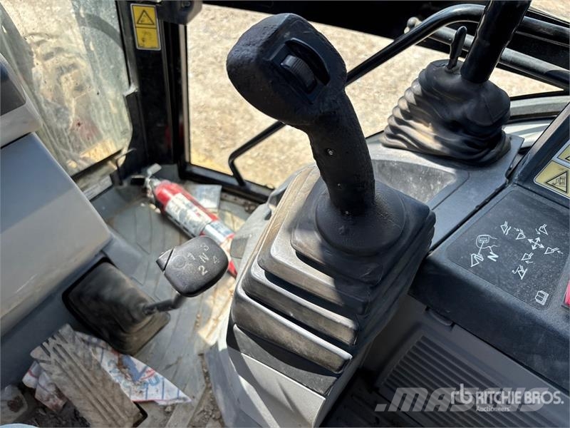 CAT 420FIT 4x4 Backhoe Loader Rovokopači