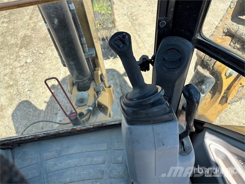 CAT 420FIT 4x4 Backhoe Loader Rovokopači