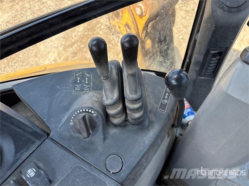 CAT 420FIT 4x4 Backhoe Loader Rovokopači