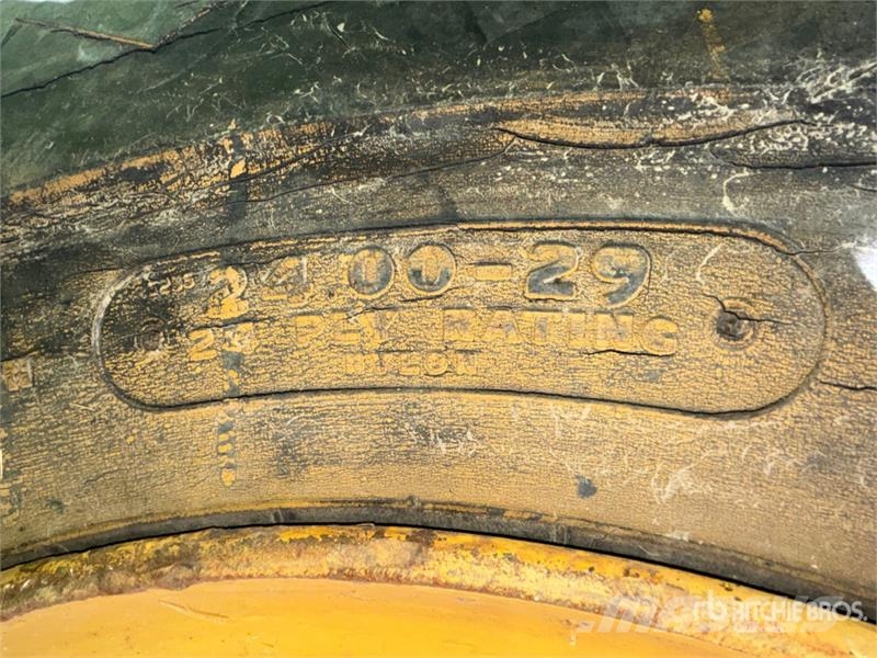CAT 463 Földnyesők (szkréperek)