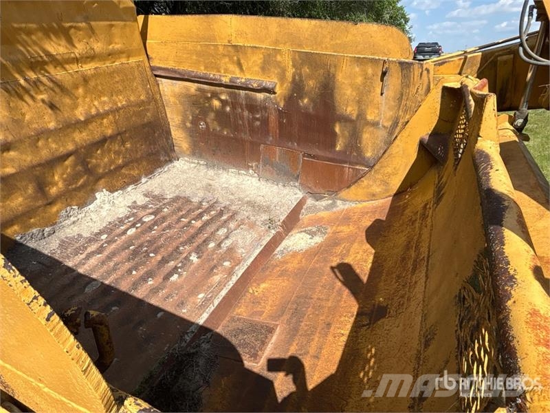 CAT 463 Földnyesők (szkréperek)