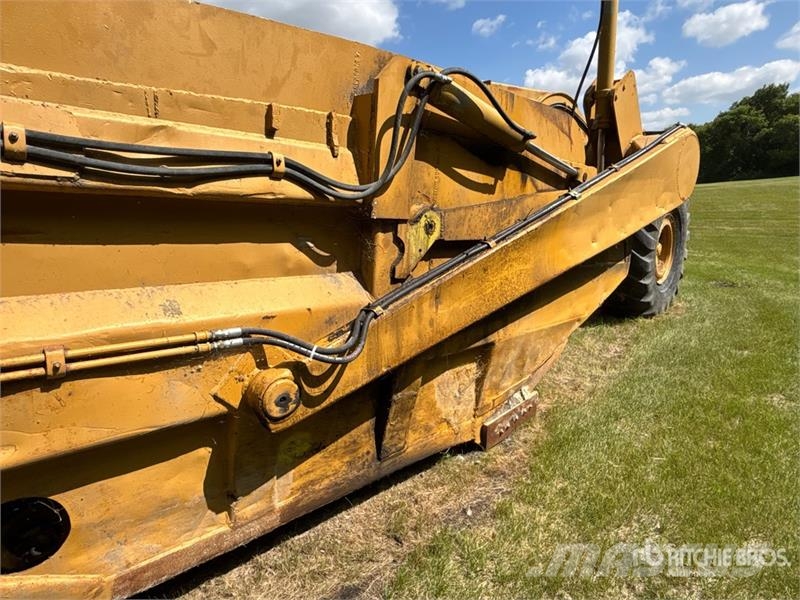 CAT 463 Földnyesők (szkréperek)