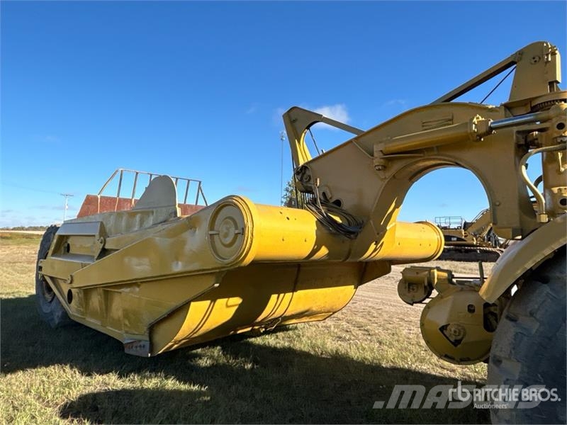 CAT 470 Motor Scraper Скрепери