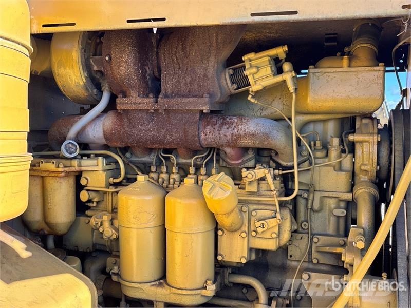 CAT 470 Motor Scraper Скрепери