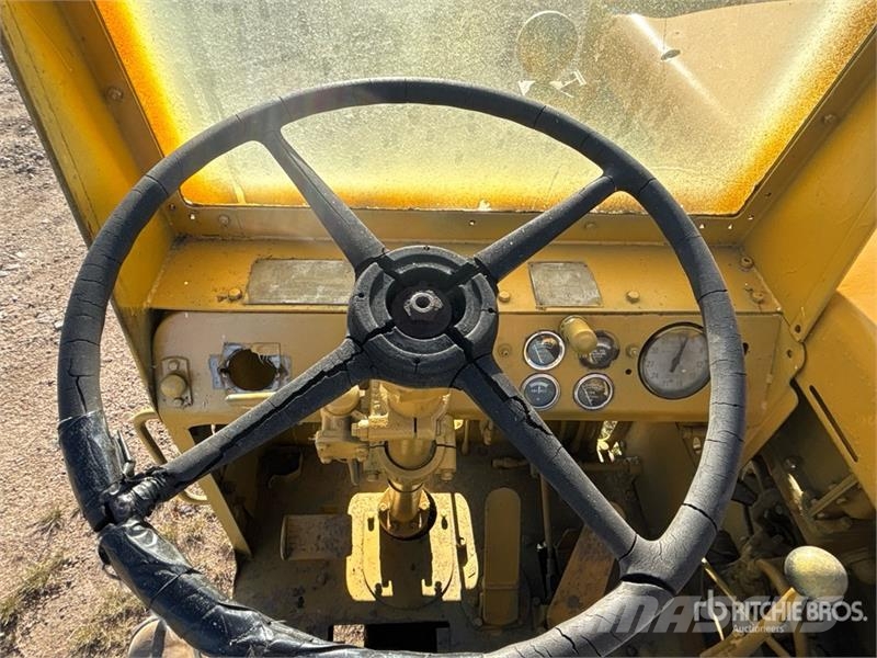 CAT 470 Motor Scraper Скрепери