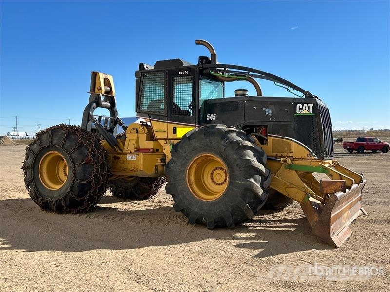 CAT 545 4x4 Line Skidder Šķeldotāji
