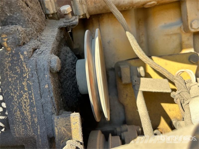 CAT 545 4x4 Line Skidder Šķeldotāji