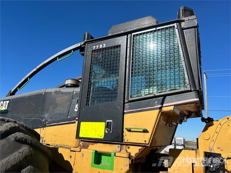 CAT 545 4x4 Line Skidder Šķeldotāji