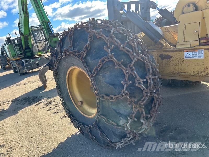CAT 545 4x4 Line Skidder Šķeldotāji