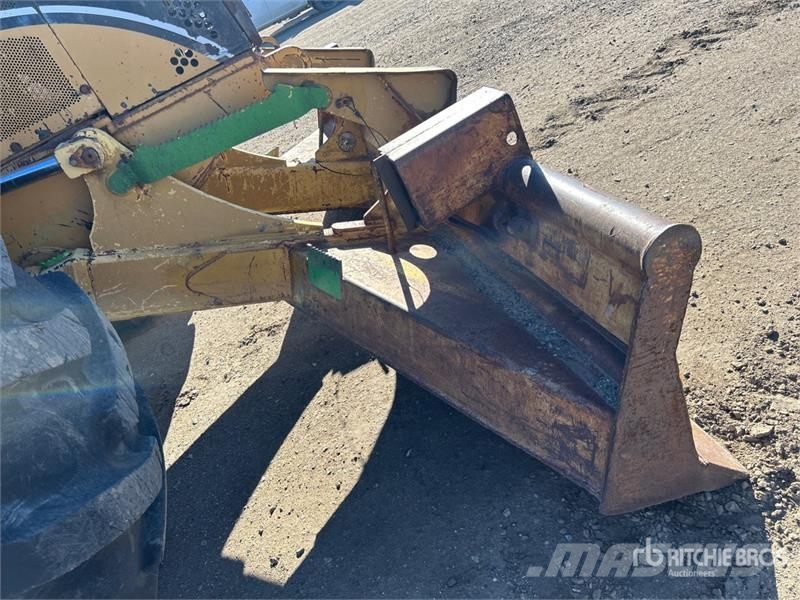 CAT 545 4x4 Skidder Трелевочные трактора