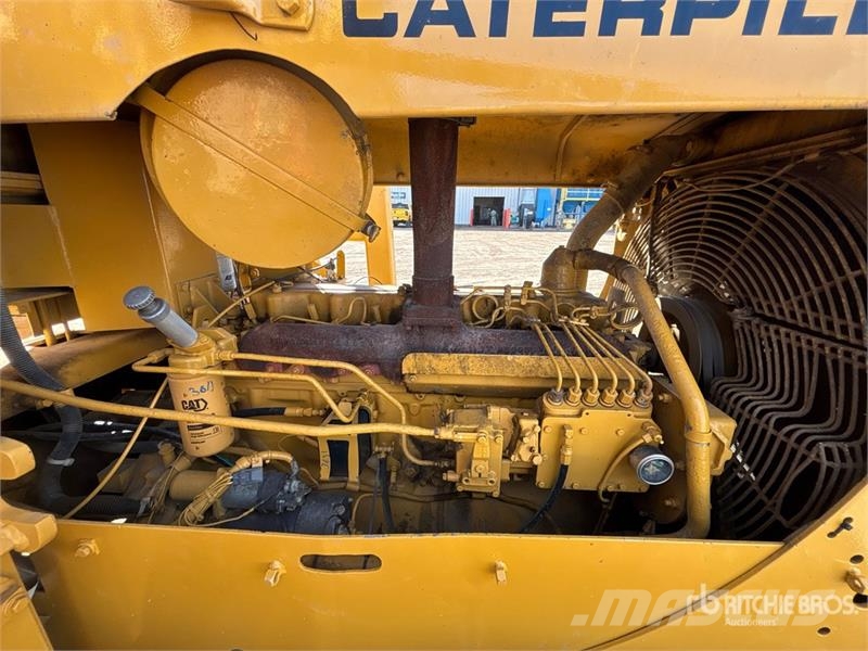 CAT 561D رافعات مد أنابيب