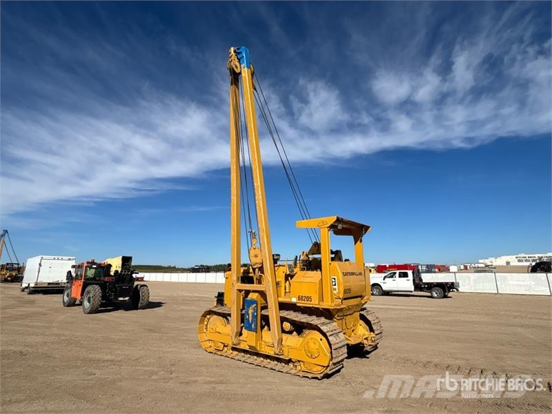 CAT 561D رافعات مد أنابيب