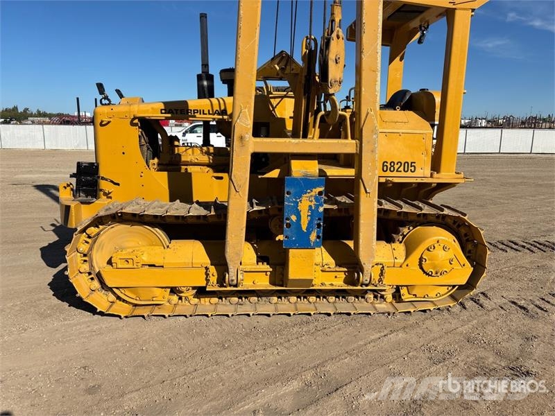 CAT 561D رافعات مد أنابيب