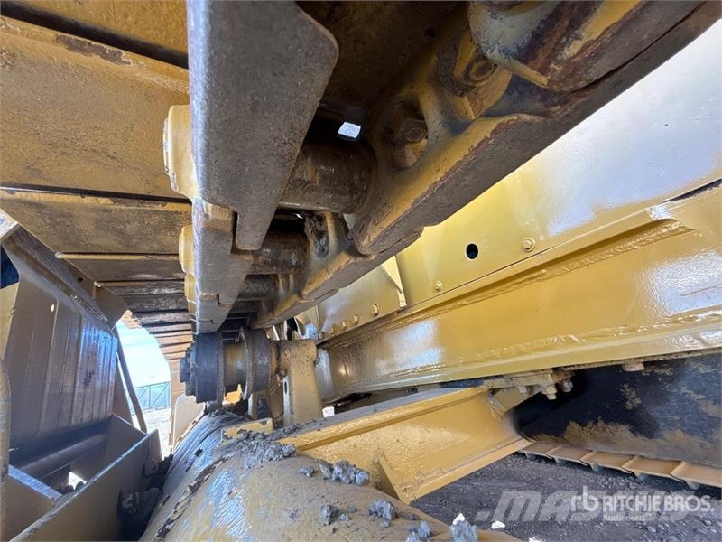 CAT 561D رافعات مد أنابيب