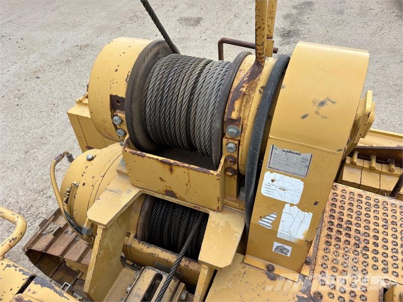 CAT 561M Poseur de canalisation