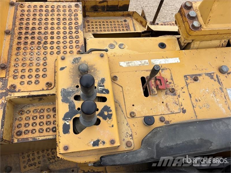 CAT 561M Poseur de canalisation