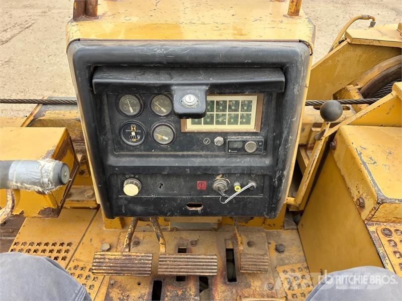 CAT 561M Poseur de canalisation