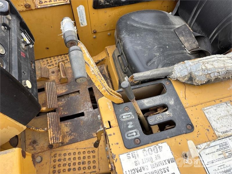 CAT 561M Poseur de canalisation