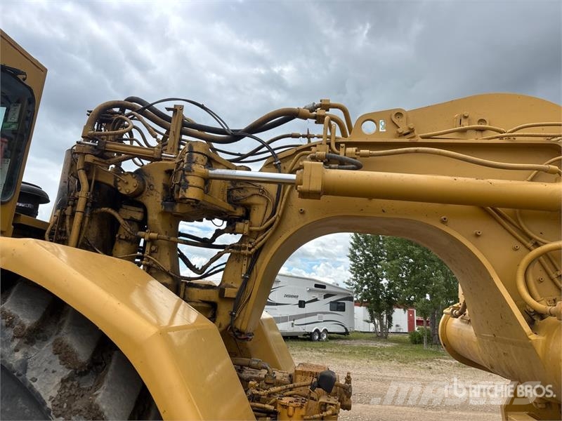CAT 621G Raspadores