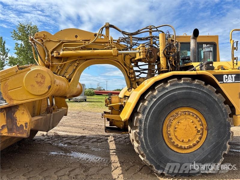 CAT 621G Scrapers