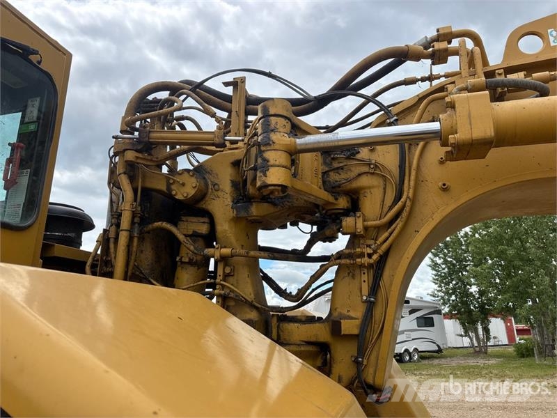 CAT 621G Raspadores