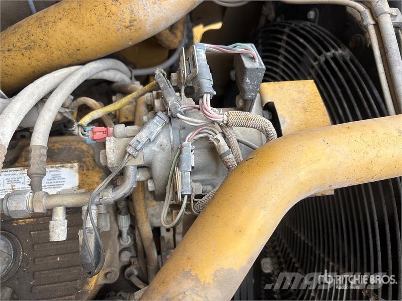 CAT 621G Scrapers