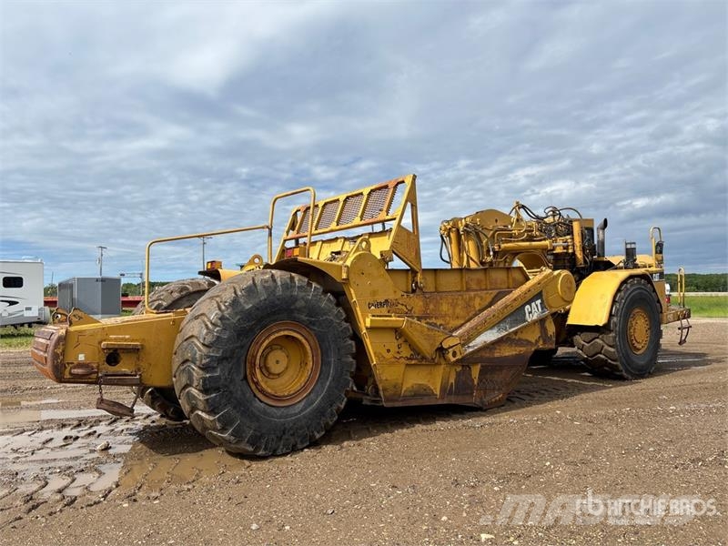 CAT 621G Scrapers