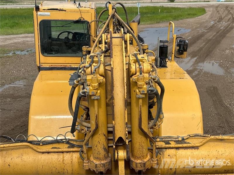 CAT 621G كاشطات