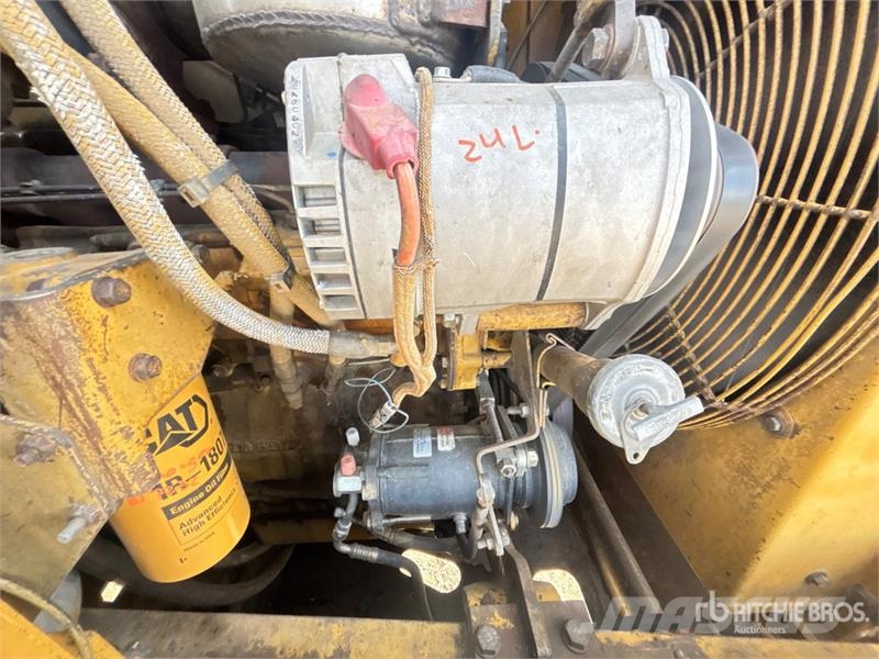 CAT 627E Schaber