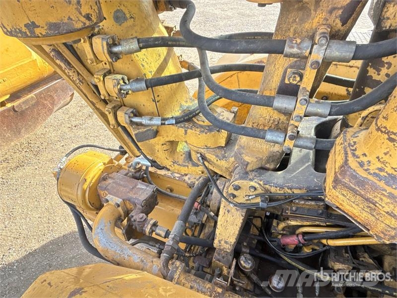 CAT 627E Schaber