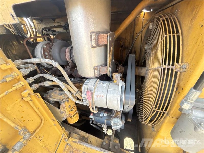 CAT 627E Schaber