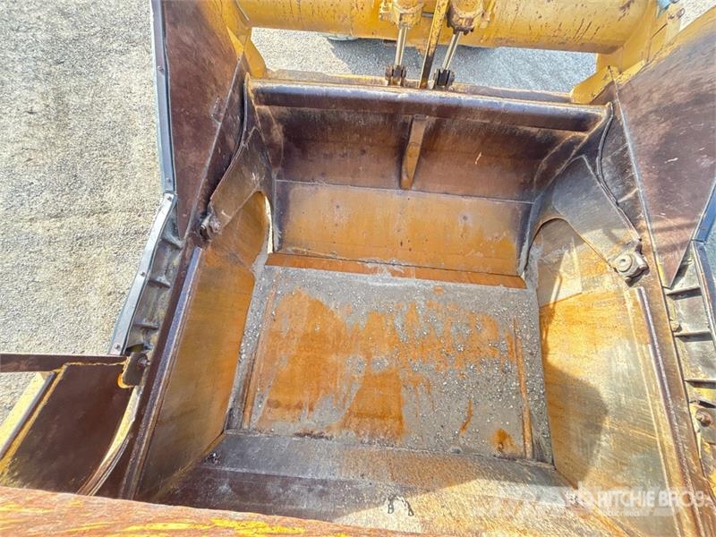 CAT 627E Schaber
