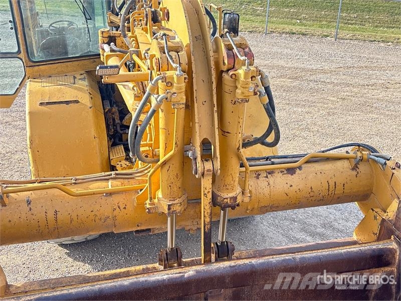 CAT 627E Schaber