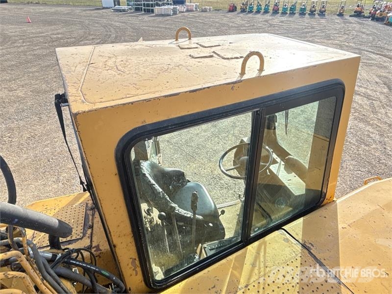 CAT 627E Schaber