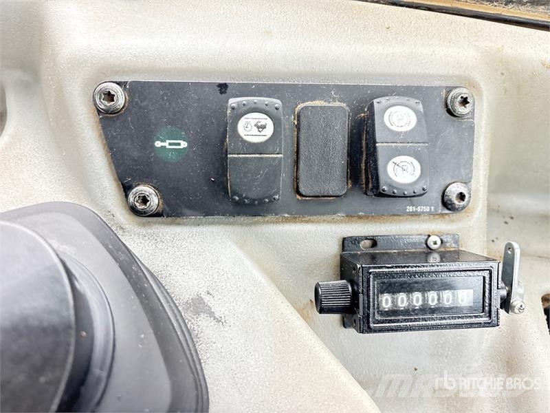 CAT 627G Schaber