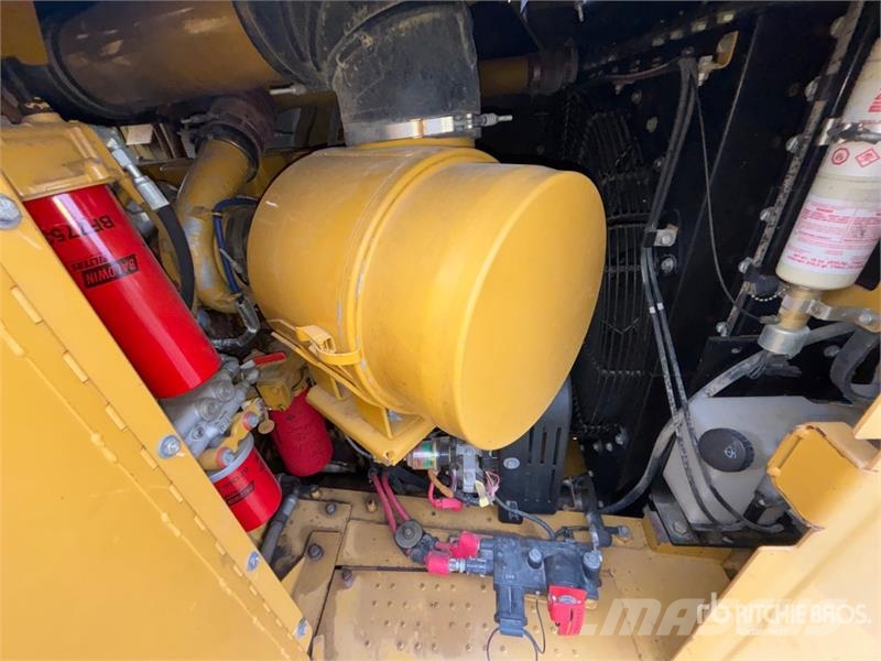 CAT 627G Schaber