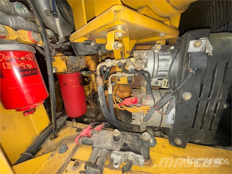 CAT 627G Schaber