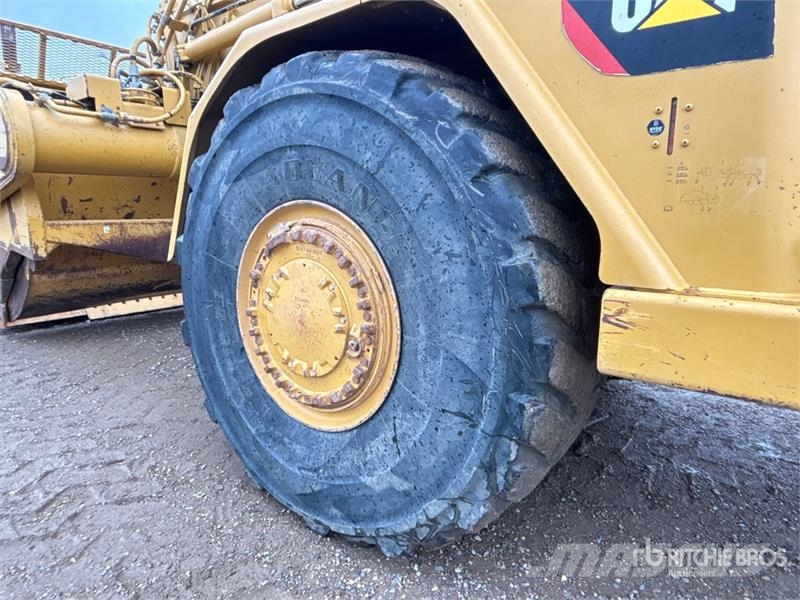 CAT 627G Schaber