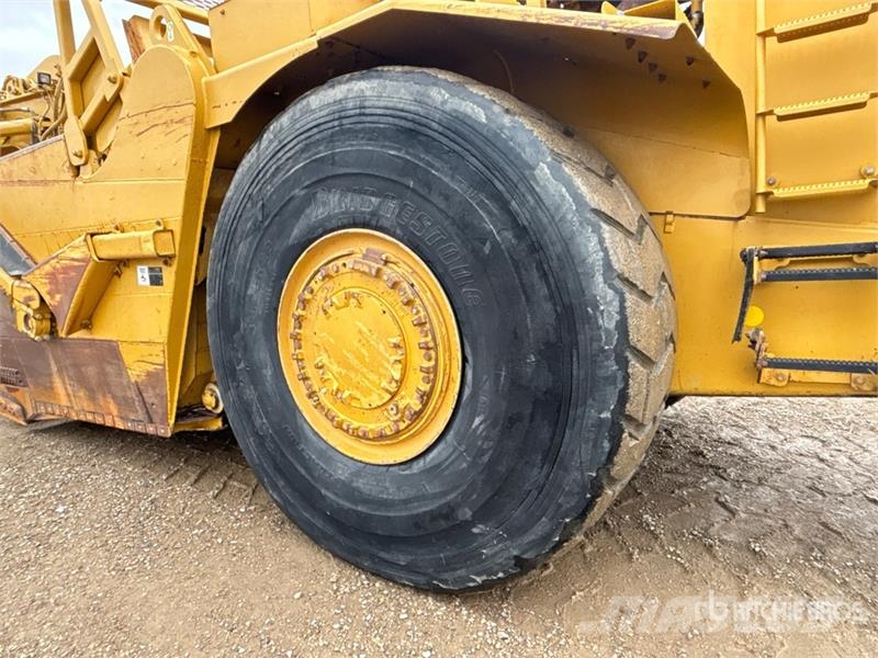CAT 627G Schaber