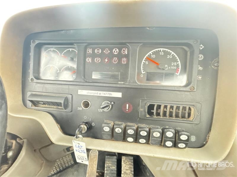 CAT 627G Schaber