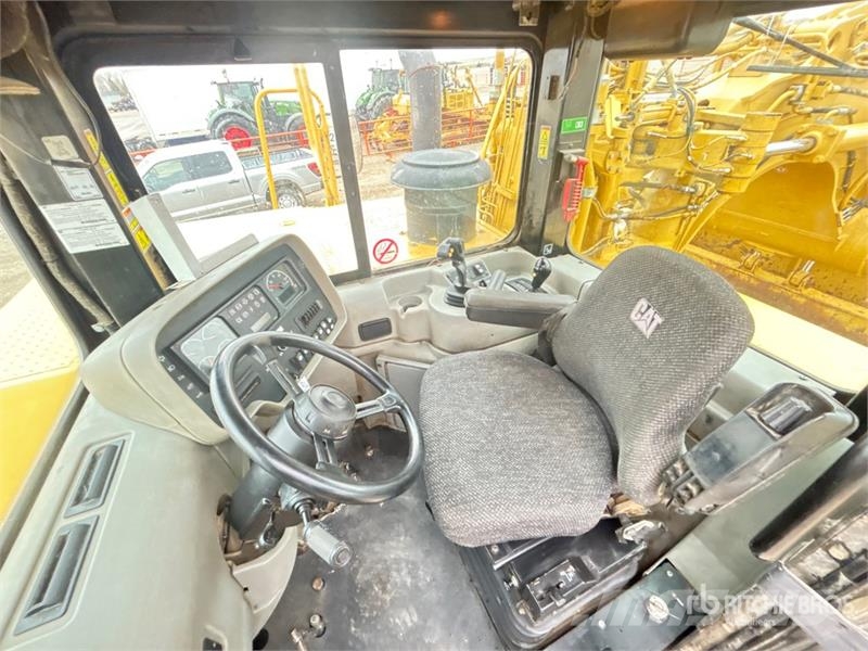 CAT 627G Schaber