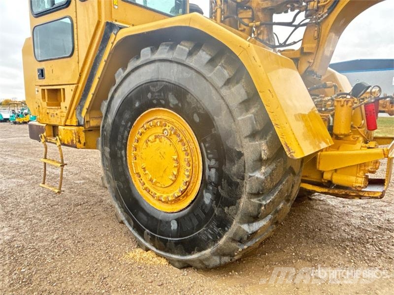 CAT 627G Schaber