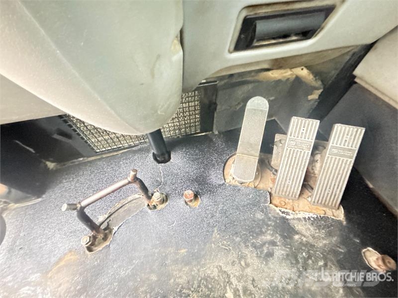 CAT 627G Schaber