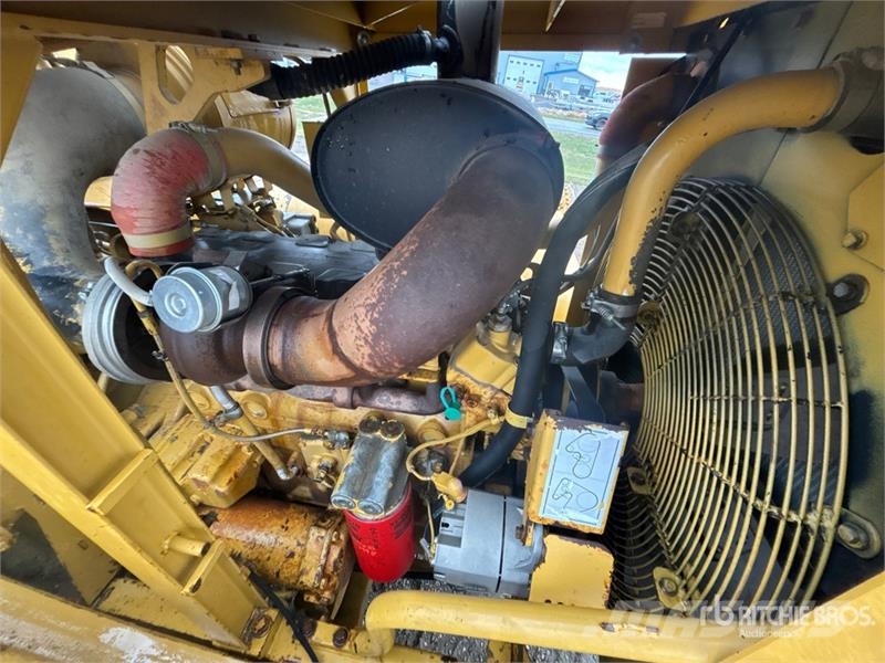 CAT 627G Schaber