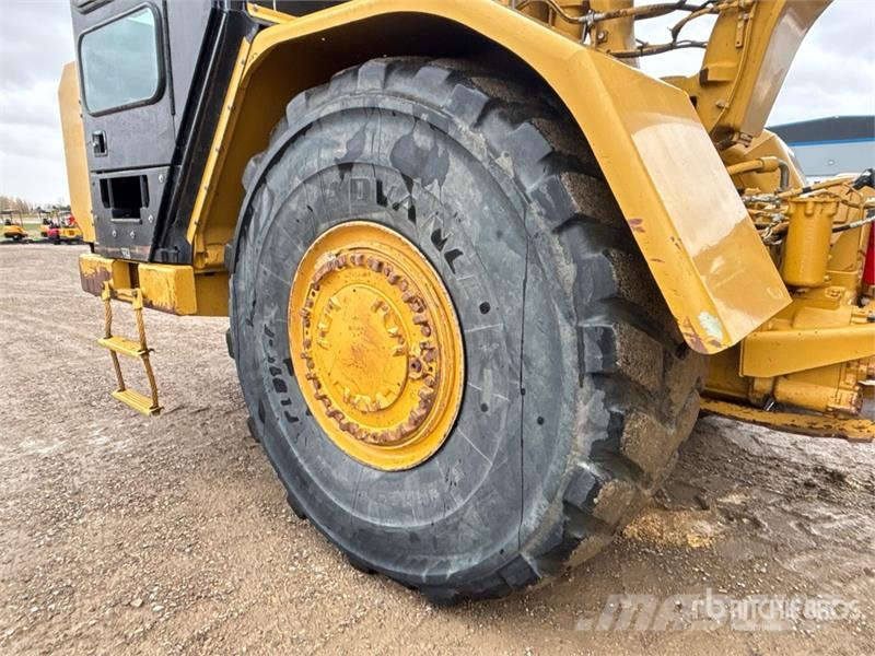 CAT 627G Schaber