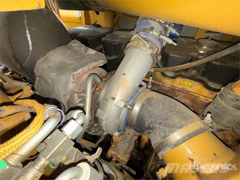 CAT 627G Schaber