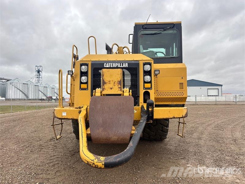 CAT 627G Schaber