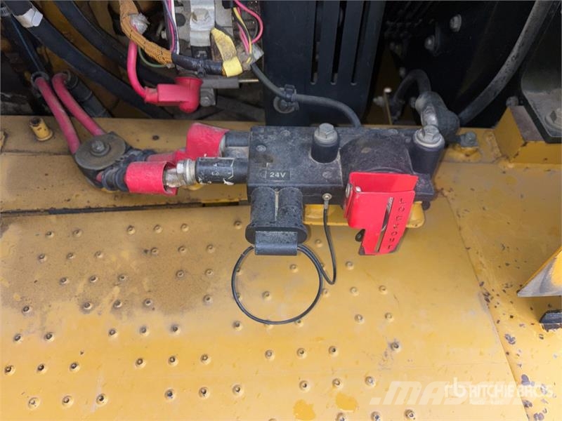 CAT 627G Schaber